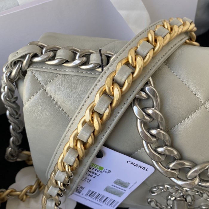 Handbag Chanel size 26 cm