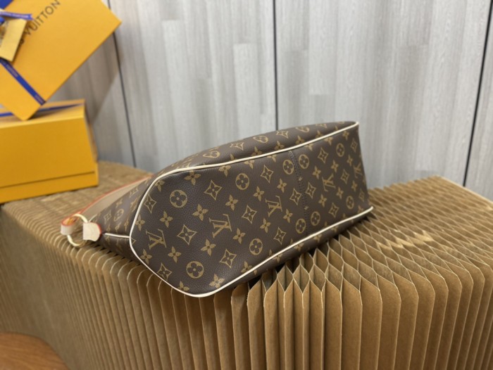 Handbag Louis Vuitton M40352 size 46*30*13 cm