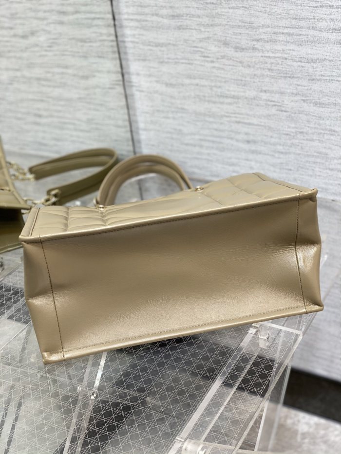 Handbag Dior size 36.5*28*17 cm