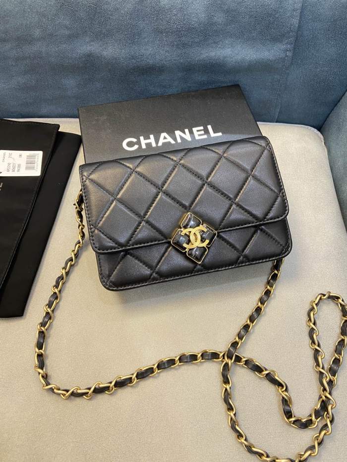 Handbag Chanel 2260 size size 19 Cm