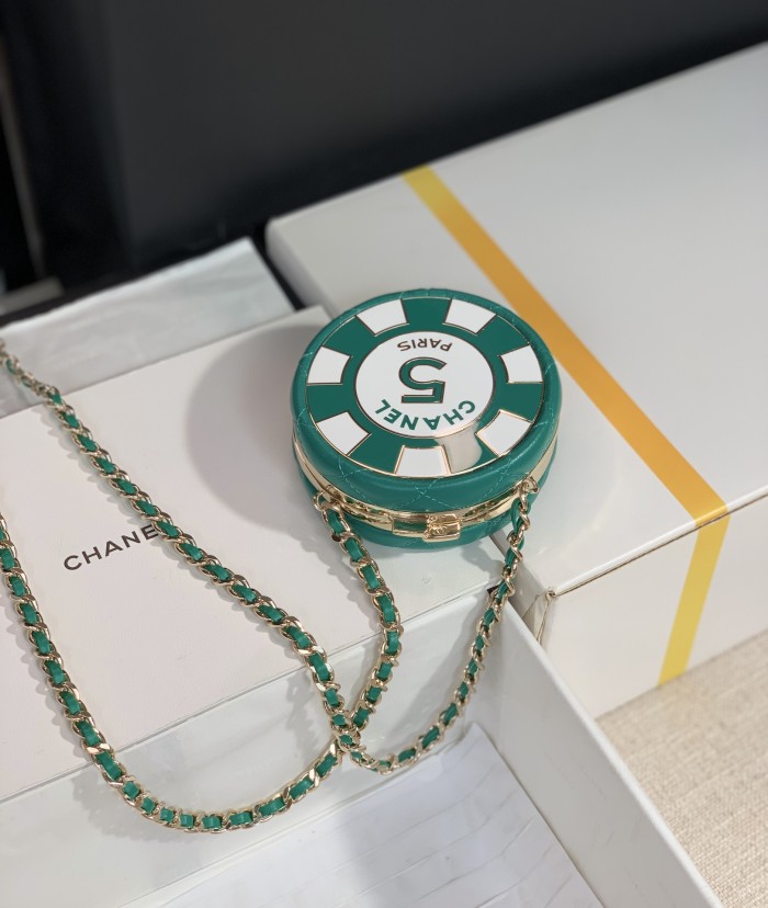 Handbag Chanel 𝐒𝐒2023 size 7.5x7.5x3 cm