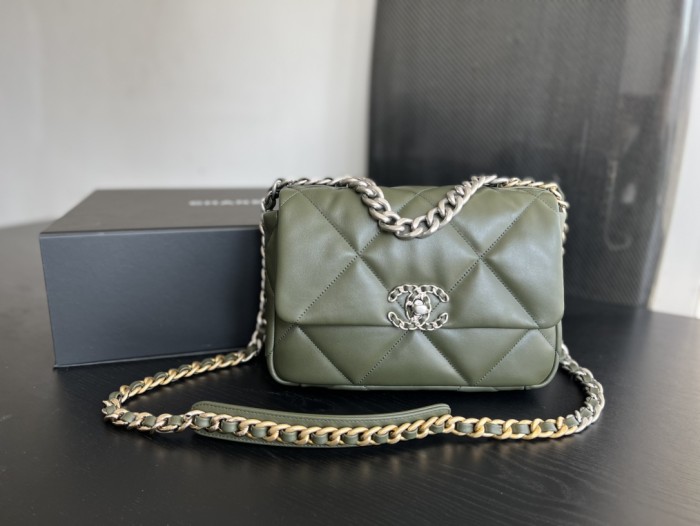 Handbag Chanel 1160 size 26cmx16cmx9 cm