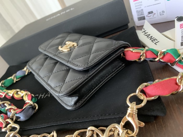 Handbag Chanel 2054 size 12cmx9 cm