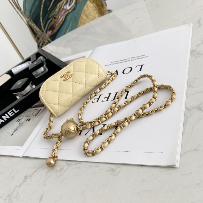 Handbag Chanel 81462 size 9*10.5*2.5 cm