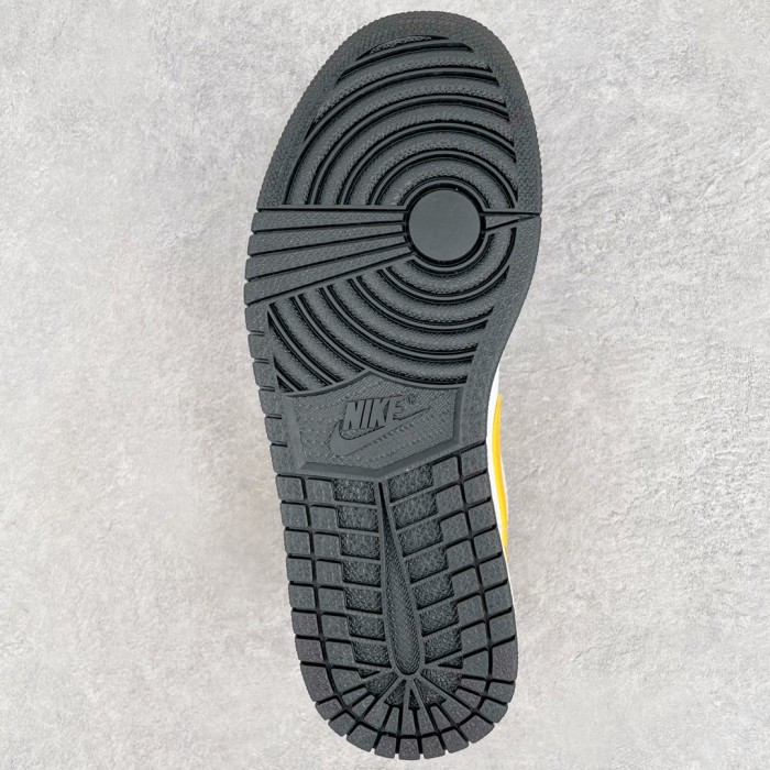 Jordan 1 Mid University Gold