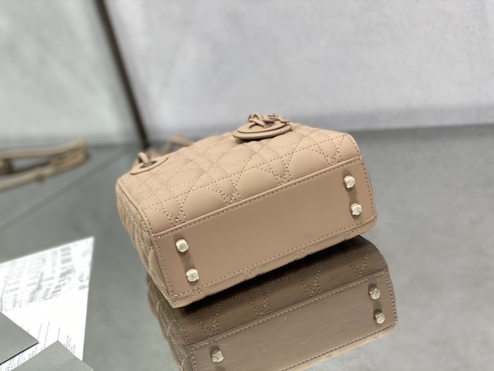 Handbag Dior size 17 cm