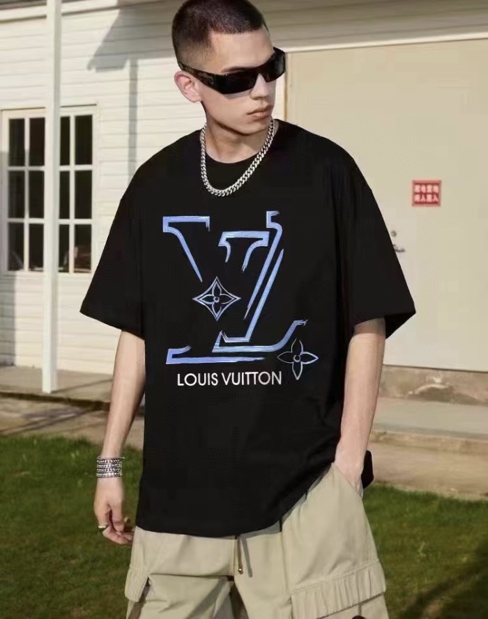 Clothes Louis Vuitton 311
