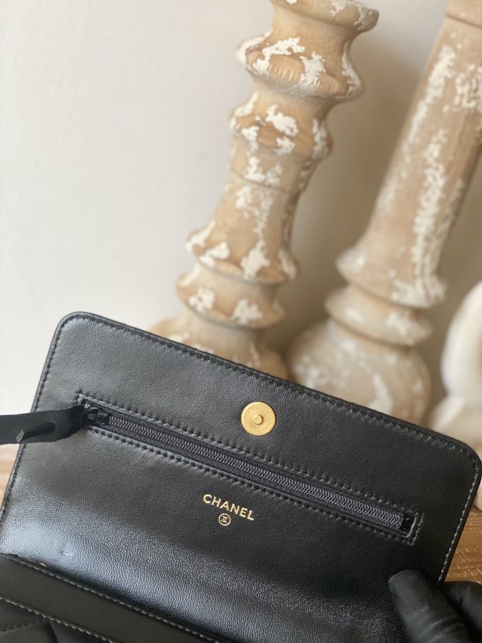 Handbag Chanel 81229 size 19 cm