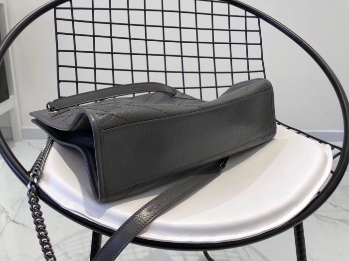 Handbags SAINT LAURENT 577999 size 33-27-11.5 cm