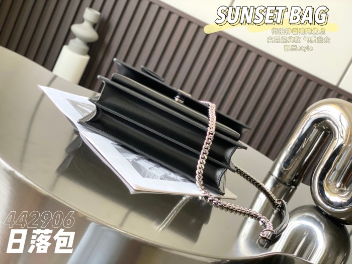 Handbags SAINT LAURENT 442906 size 22×8×16 cm