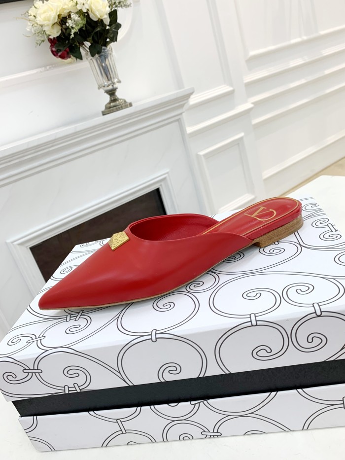 Valentino Garavani Flat sandals Women 13