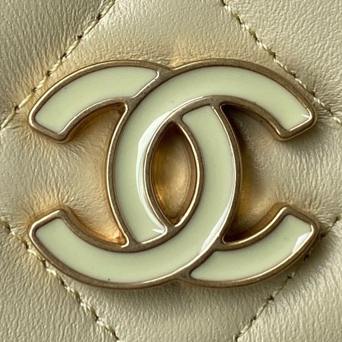 Handbag Chanel AP2638 size 12.5 cm