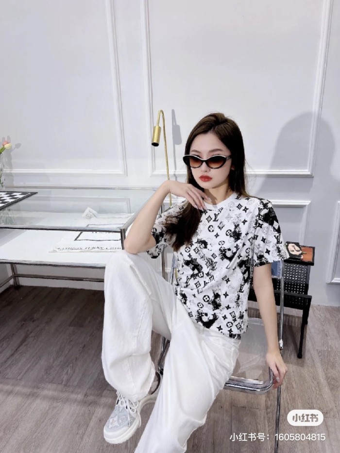 Clothes Louis Vuitton 48