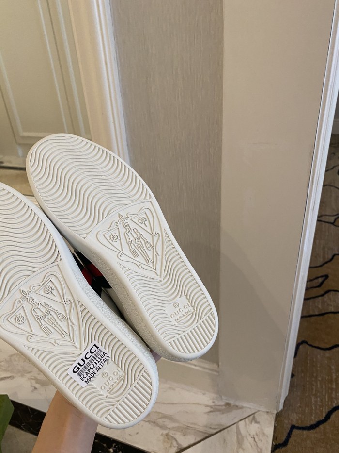 Gucci Women's Ace sneaker with bee sneaker 4