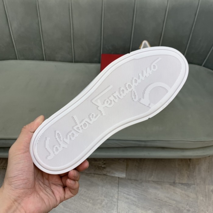 Salvatore Ferragamo Gancini Sneaker 17