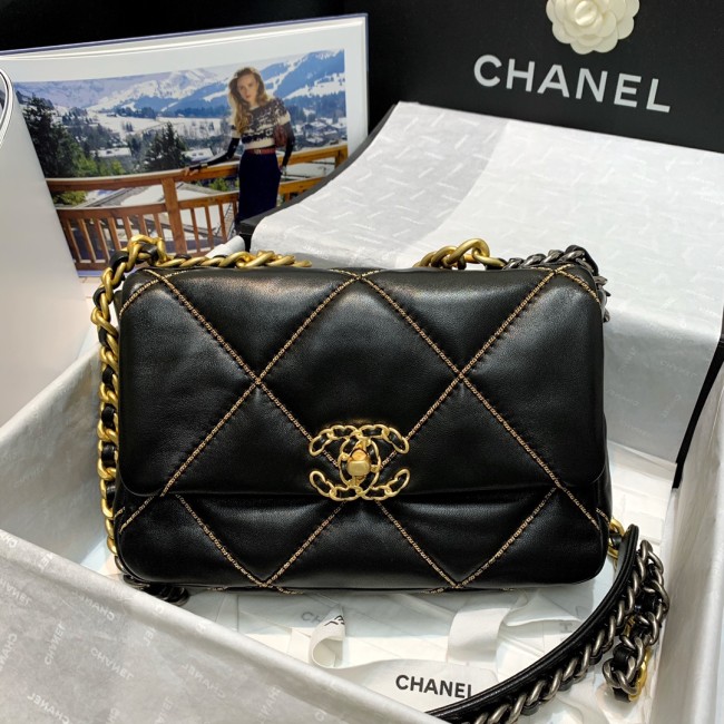 Handbag Chanel 6160 size 26 cm