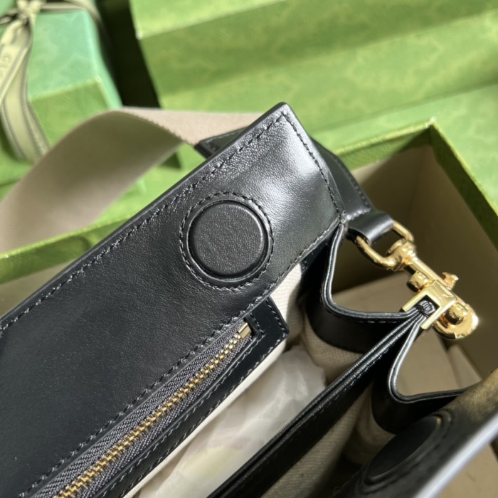 Handbag Chanel 702196 size 32.5*20* 10 cm