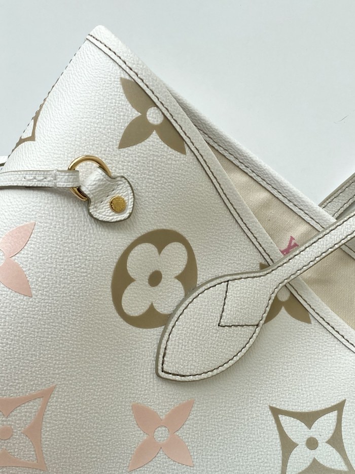 Handbag Louis Vuitton M46077 size 31 x 28 x 14 cm