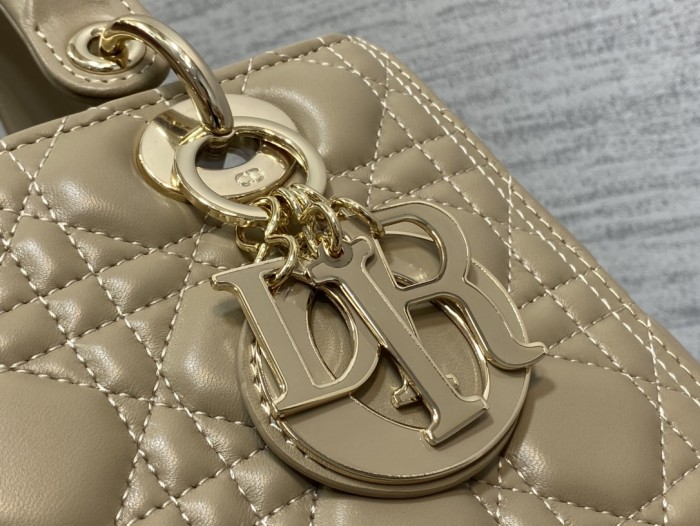 Handbag Dior size 24 cm