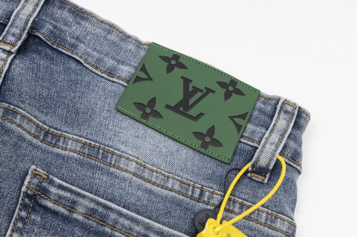 Clothes Louis Vuitton 115