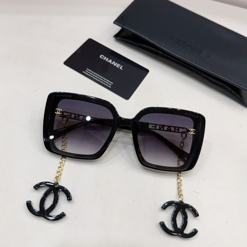 Sunglasses Chanel CH0651