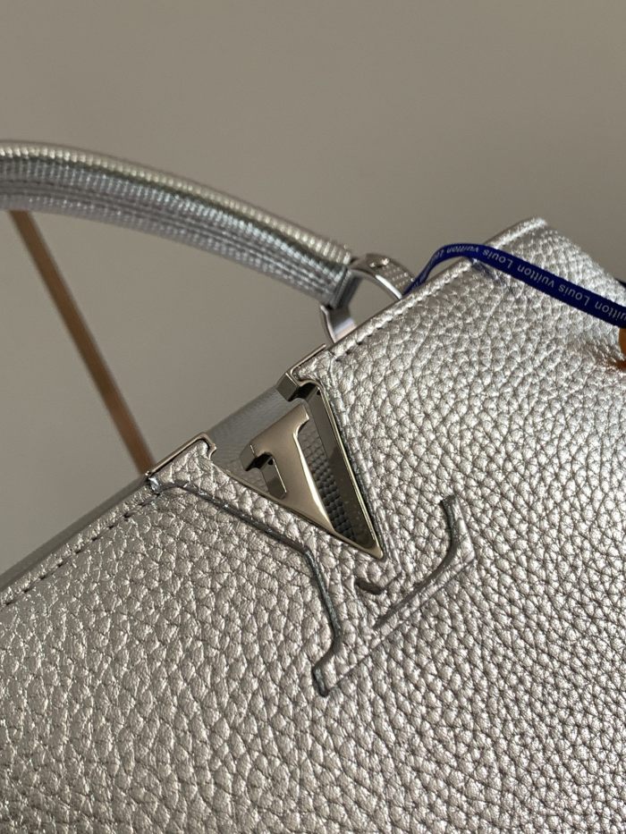 Handbag Louis Vuitton M59209 size 31.5 x 20 x 11