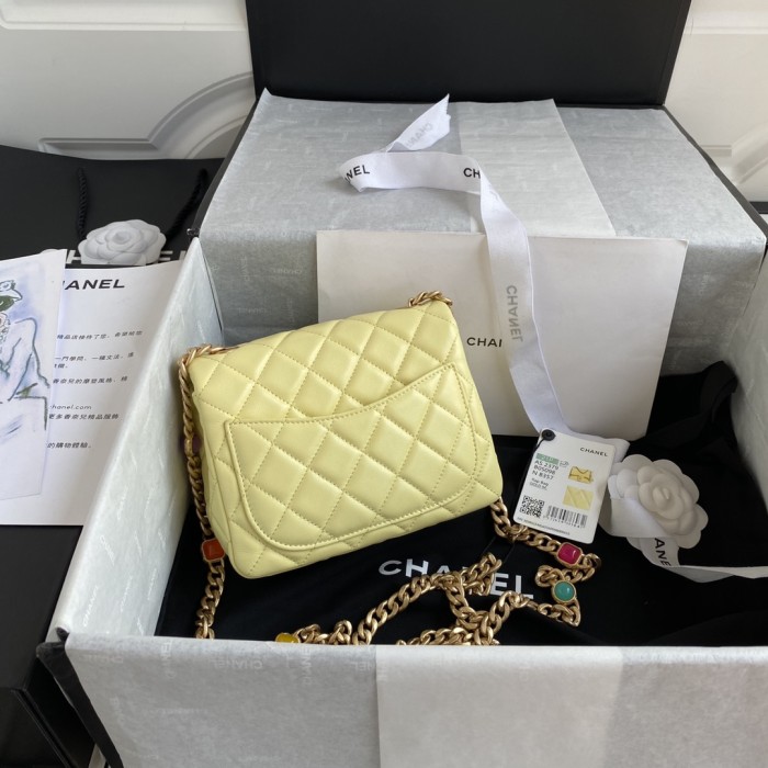 Handbag Chanel AS2379 size 12*17*8 cm