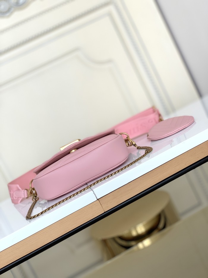 Handbag Louis Vuitton M56468 size 19/14/5 cm