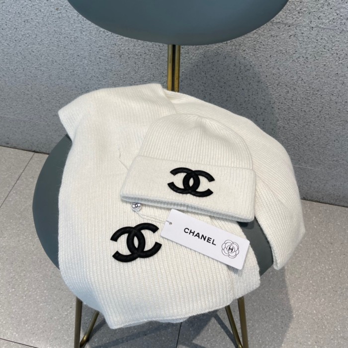 Hat & Scarf Chanel 4