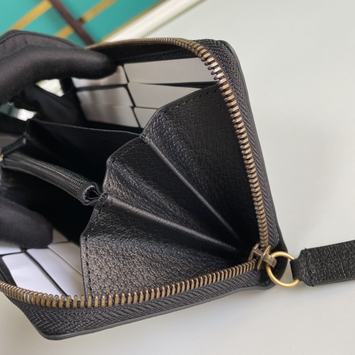 Handbag Gucci 523667 size19*10*.2.8 cm
