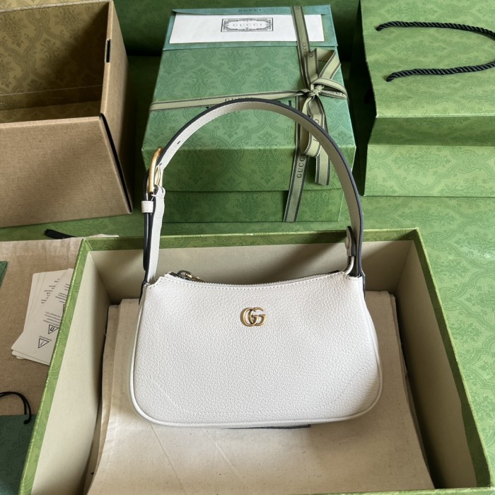 Handbag Gucci 739076 size 21*12*4 cm