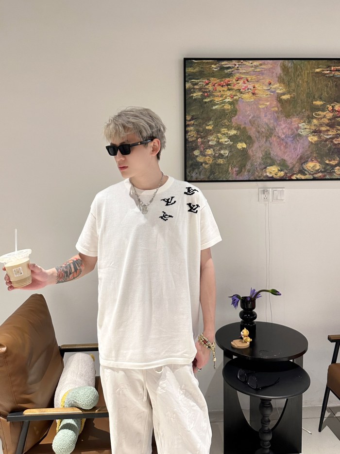 Clothes Louis Vuitton 431