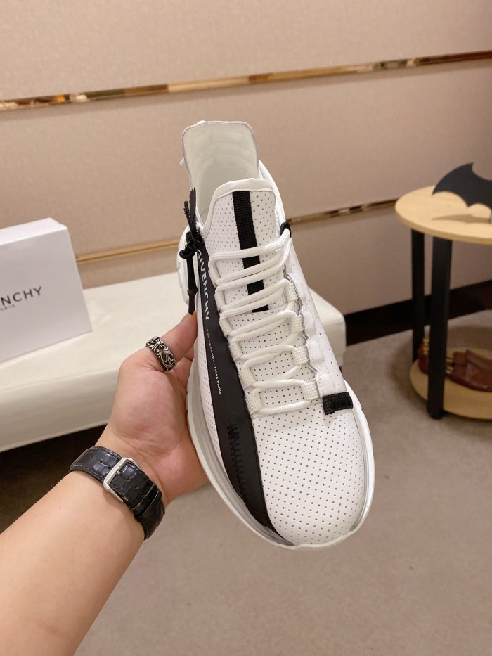 Givenchy Spectre Zip Sneakers 4