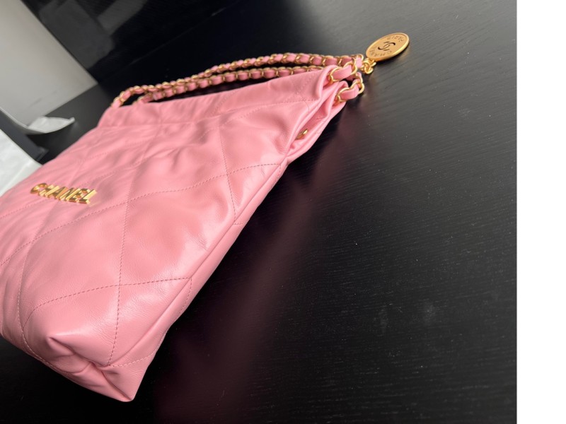 Handbag Chanel size 39cmx42cmx8 cm