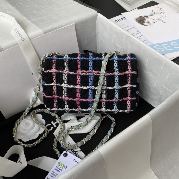 Handbag Chanel size 20 cm