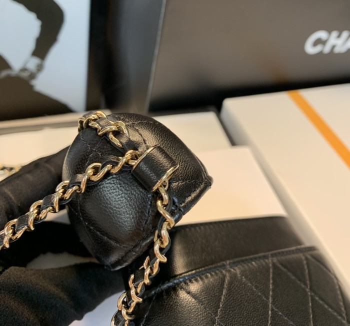 Handbag Chanel 6160 size 26 cm
