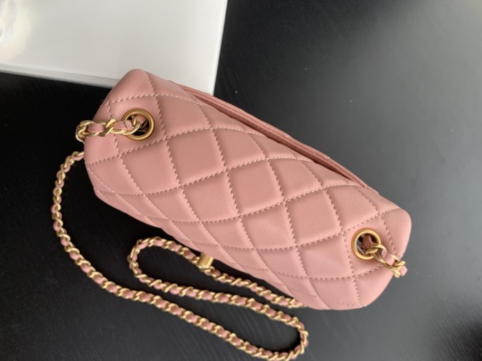 Handbag Chanel size 20 cm