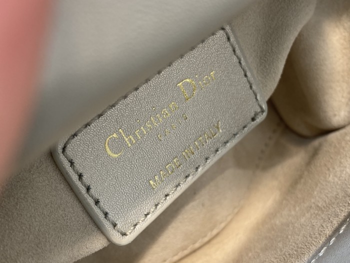 Handbag Dior size 12*10*5 cm