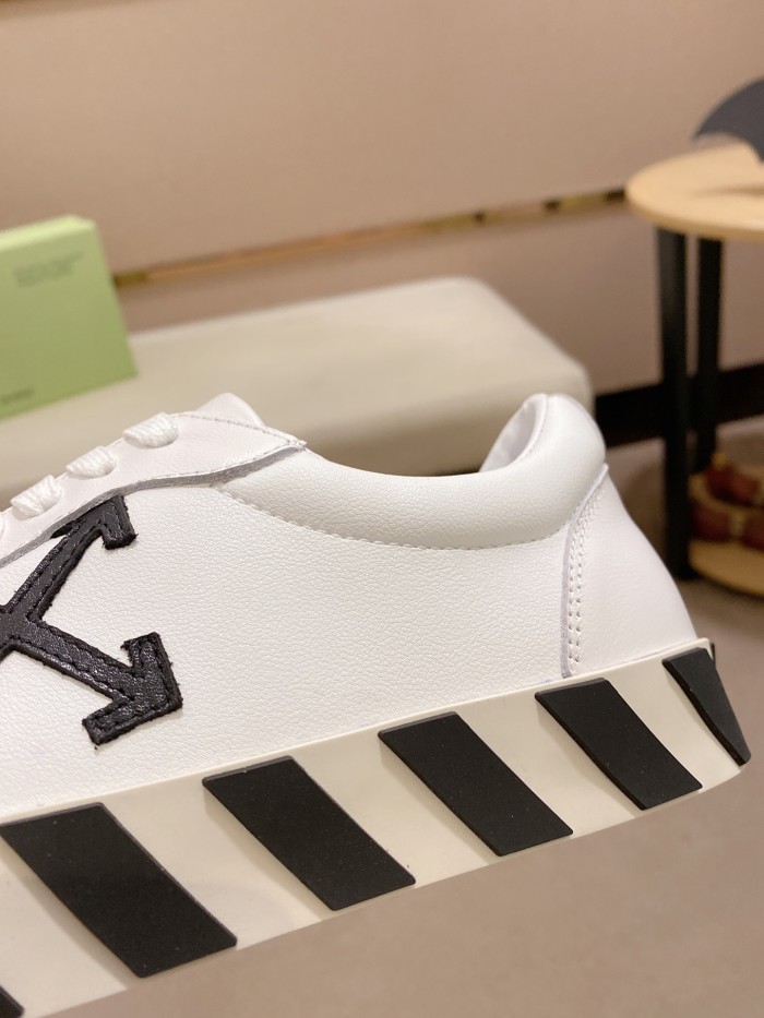 Off-White Low Vulc White Black AW20