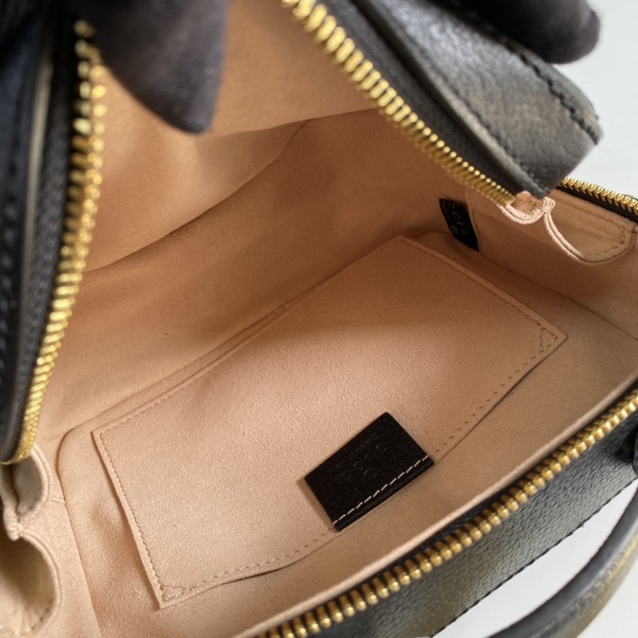 Handbag Gucci 602576 size 18*5*15*7.5 cm