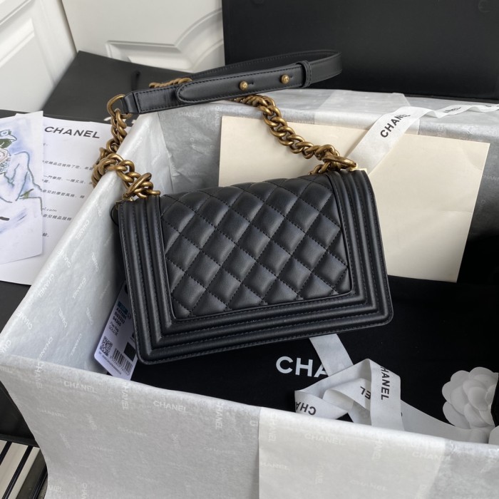 Handbag Chanel size 20 cm