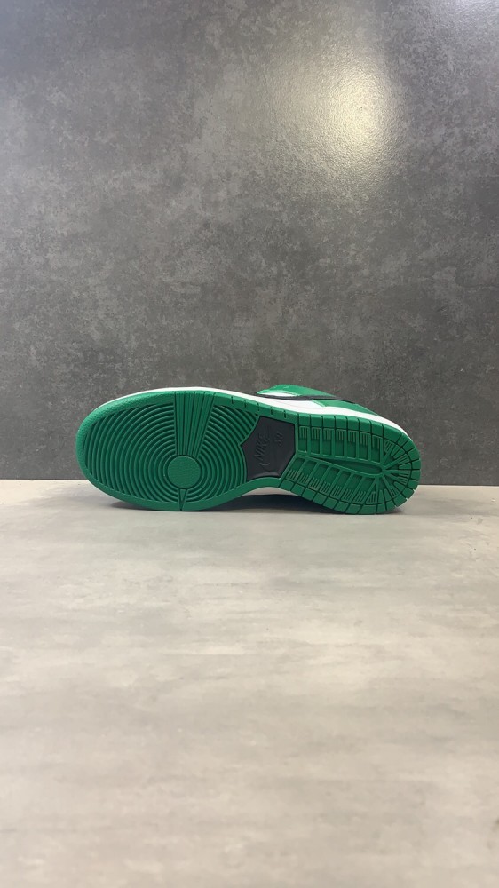 Nike Dunk SB Low Classic Green