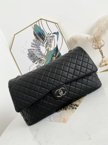 Handbag Chanel 94305 size 46*14*26 cm