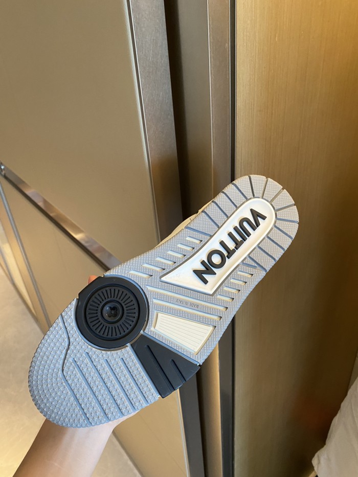 Louis Vuitton LV TRAINERS SNEAKER 9