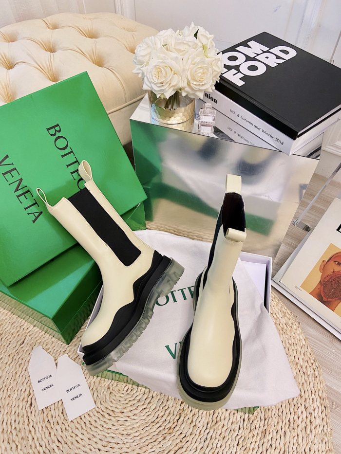 Bottega Veneta Boots 32