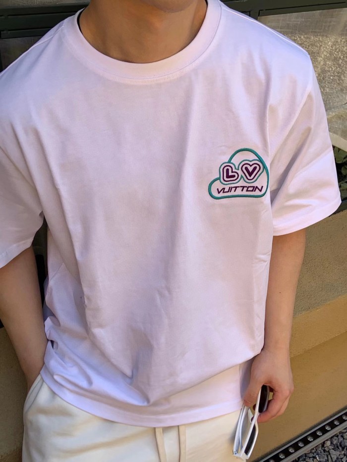 Clothes Louis Vuitton 453