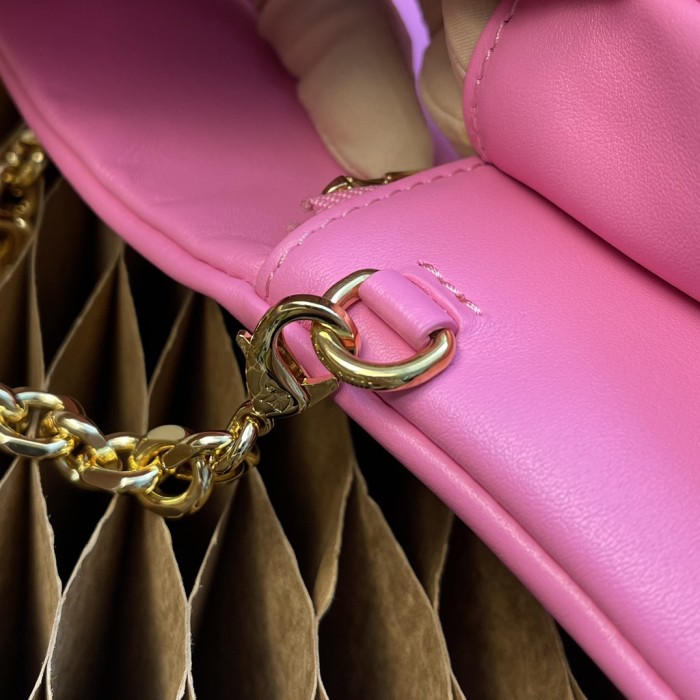 Handbag Louis Vuitton Pochette Coussin Monogram M80744 size 20 x 14 x 8cm