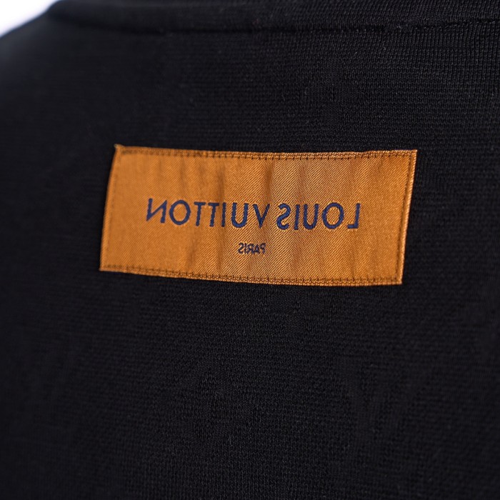 Clothes Louis Vuitton 63