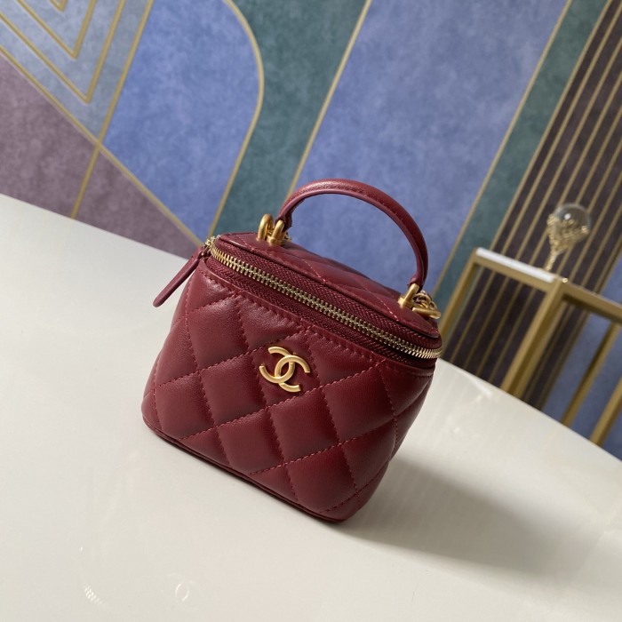 Handbag Chanel 81113 size 10 7 9 cm