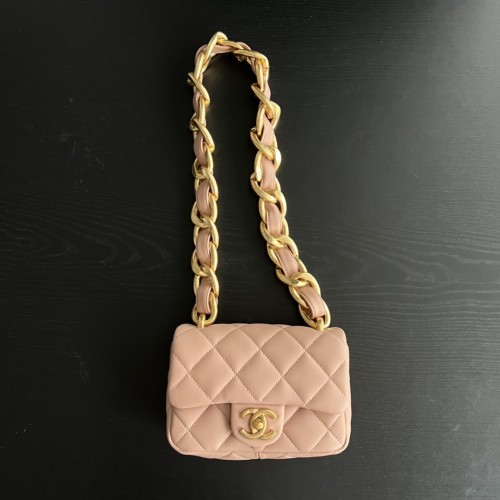 Handbag Chanel size 17 cm